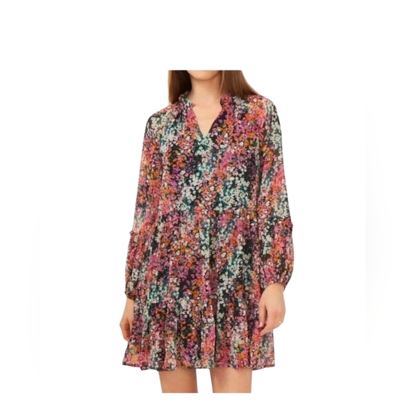 Vince Camuto Dresses & Skirts - Vince Camuto Vibrant Floral Long Sleeve Dress